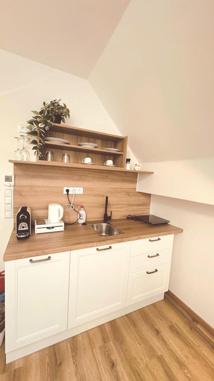 Double room Bath Kitchenette